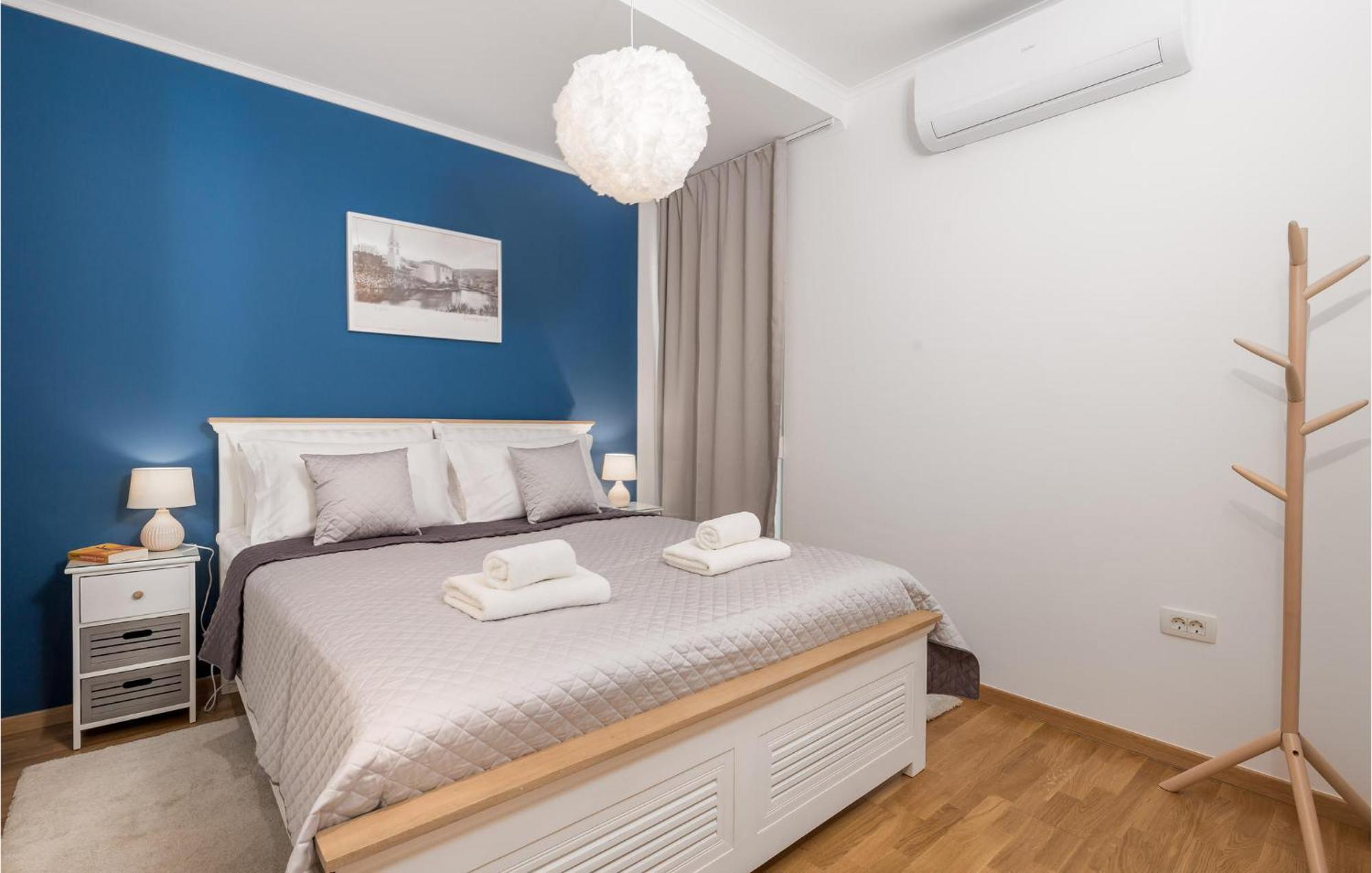 Amazing Apartment In Mali Losinj With Wifi Εξωτερικό φωτογραφία