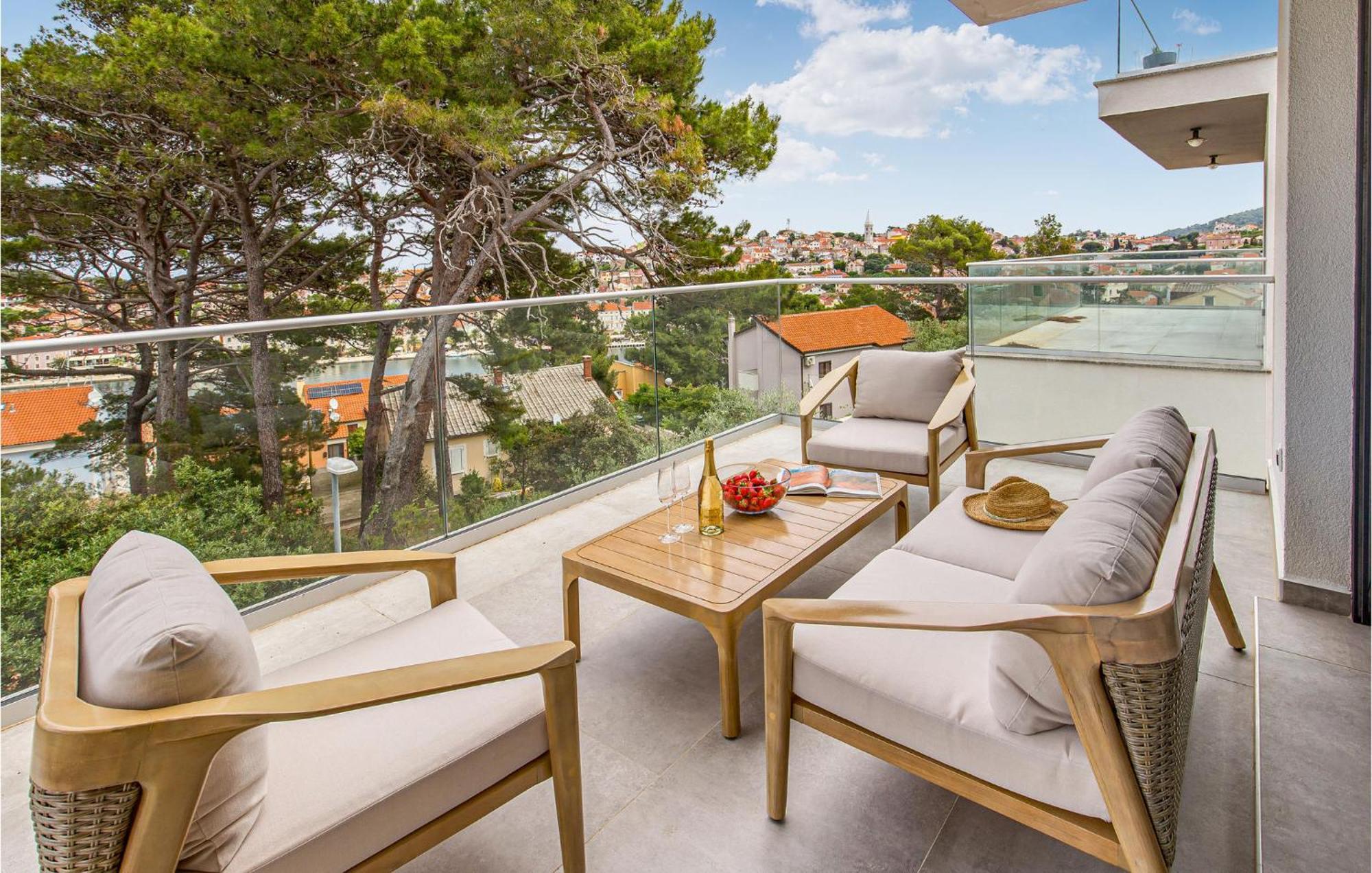 Amazing Apartment In Mali Losinj With Wifi Εξωτερικό φωτογραφία